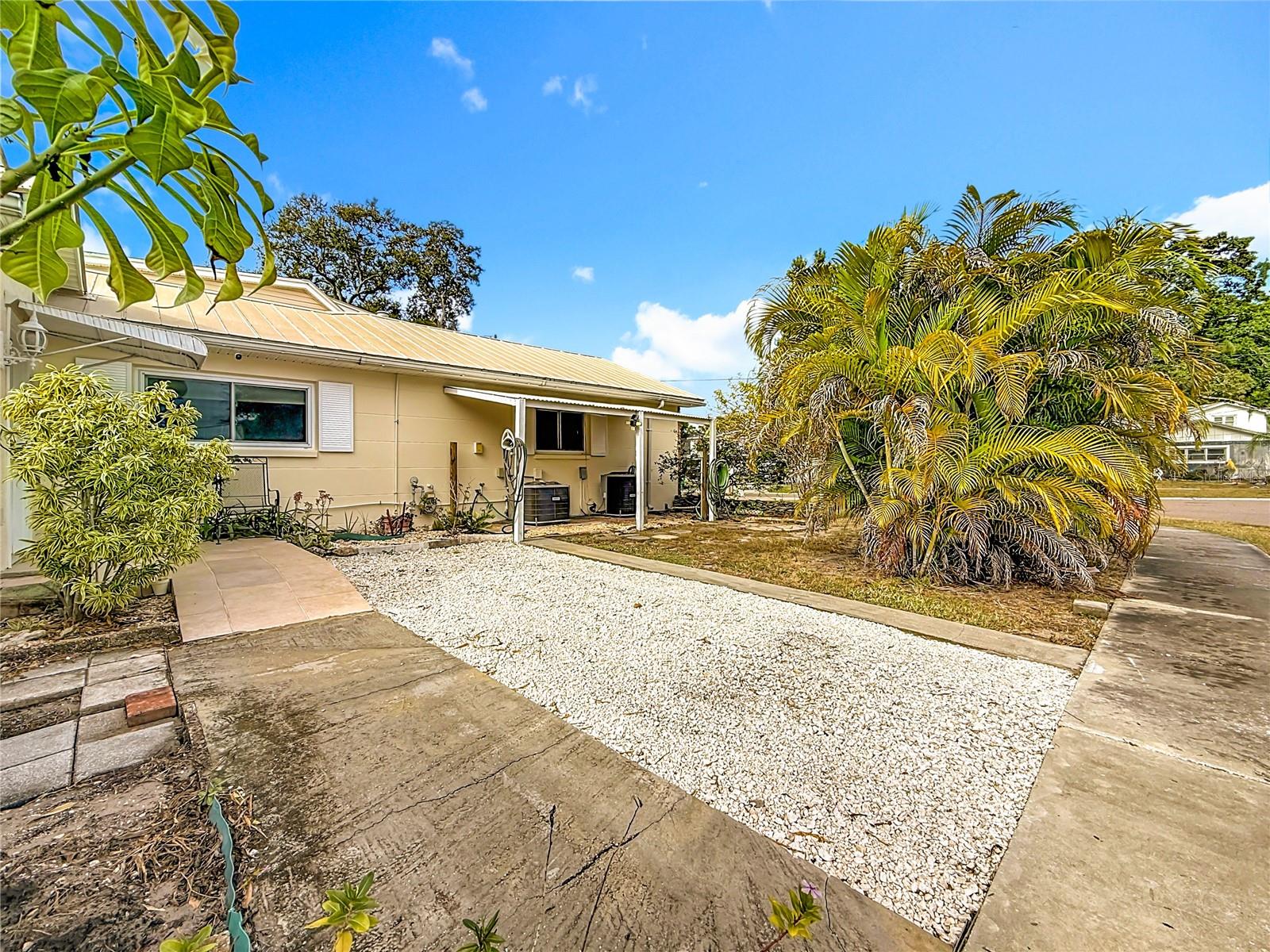 NEWPORT UNIT 3 - Residential