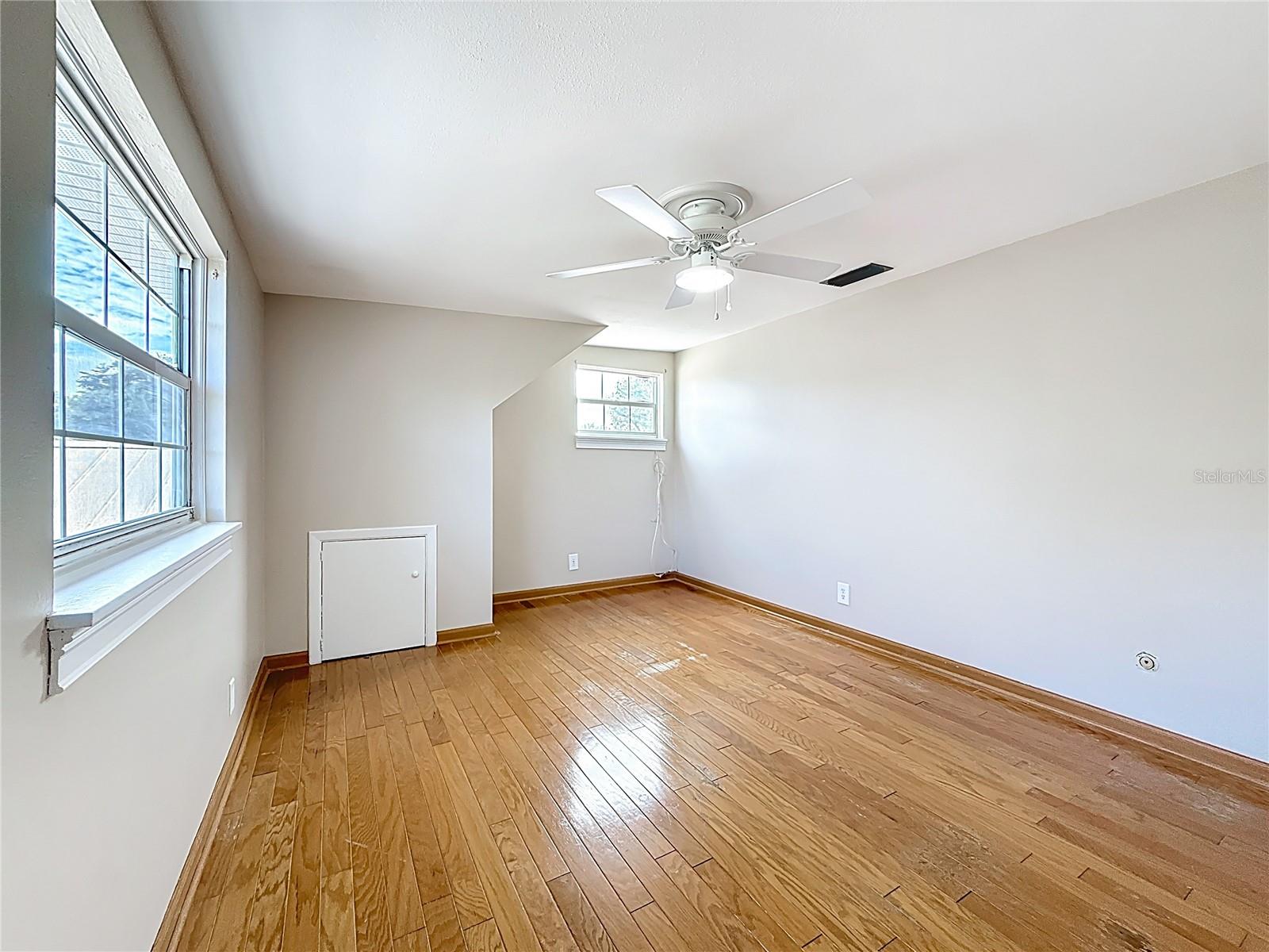 NEWPORT UNIT 3 - Residential