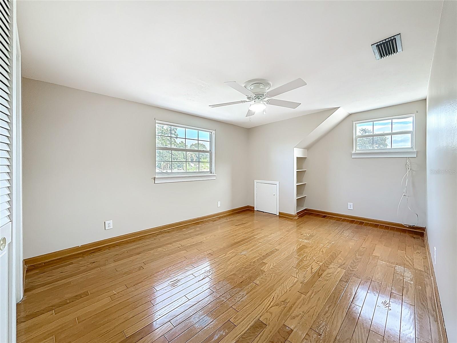 NEWPORT UNIT 3 - Residential