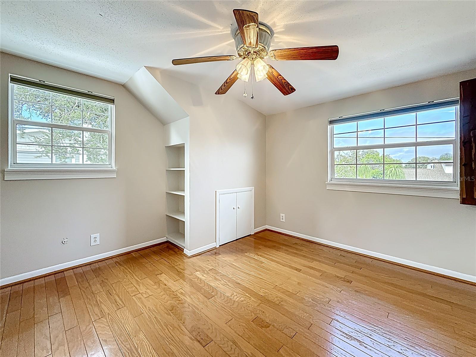 NEWPORT UNIT 3 - Residential