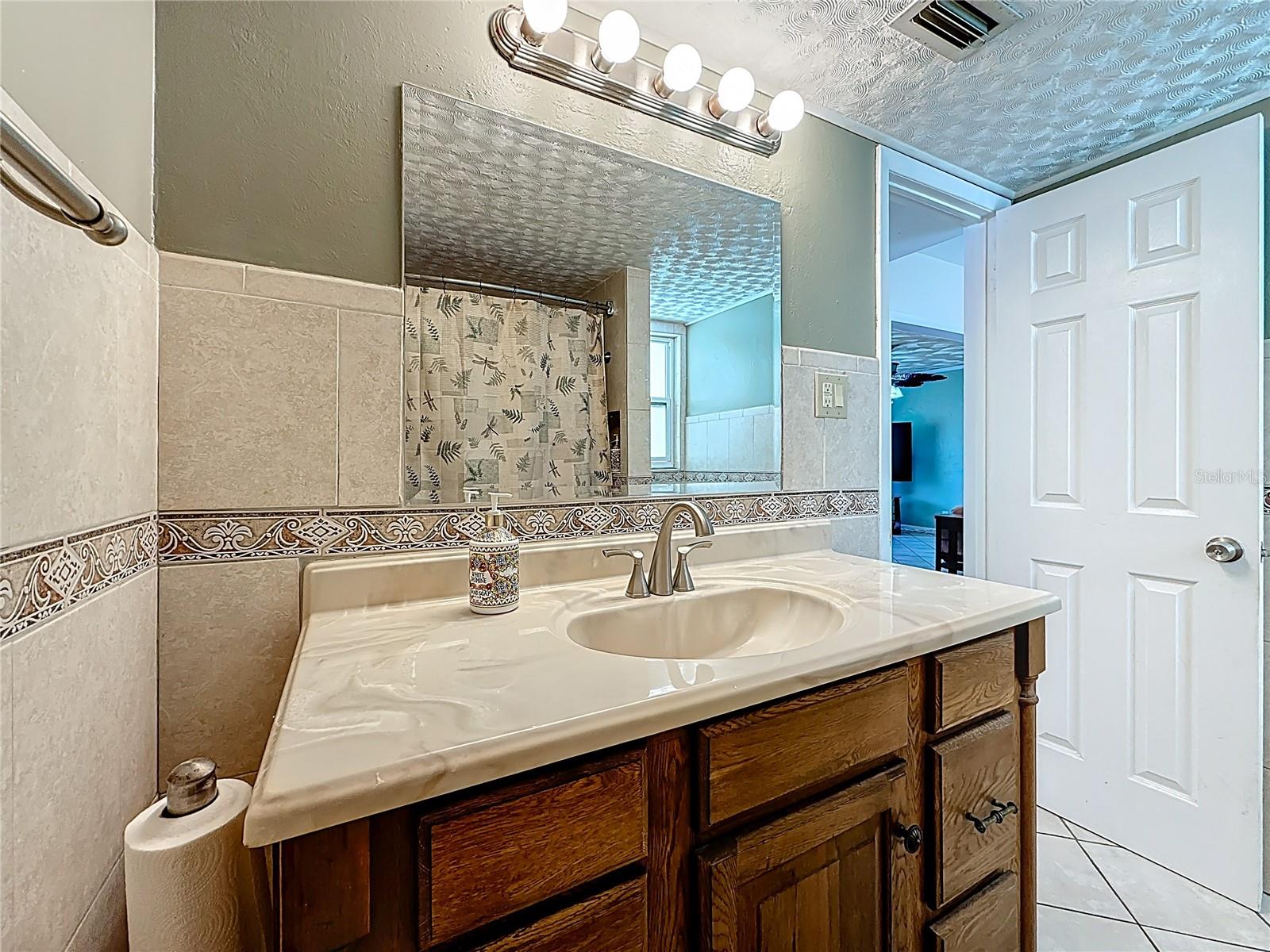 NEWPORT UNIT 3 - Residential