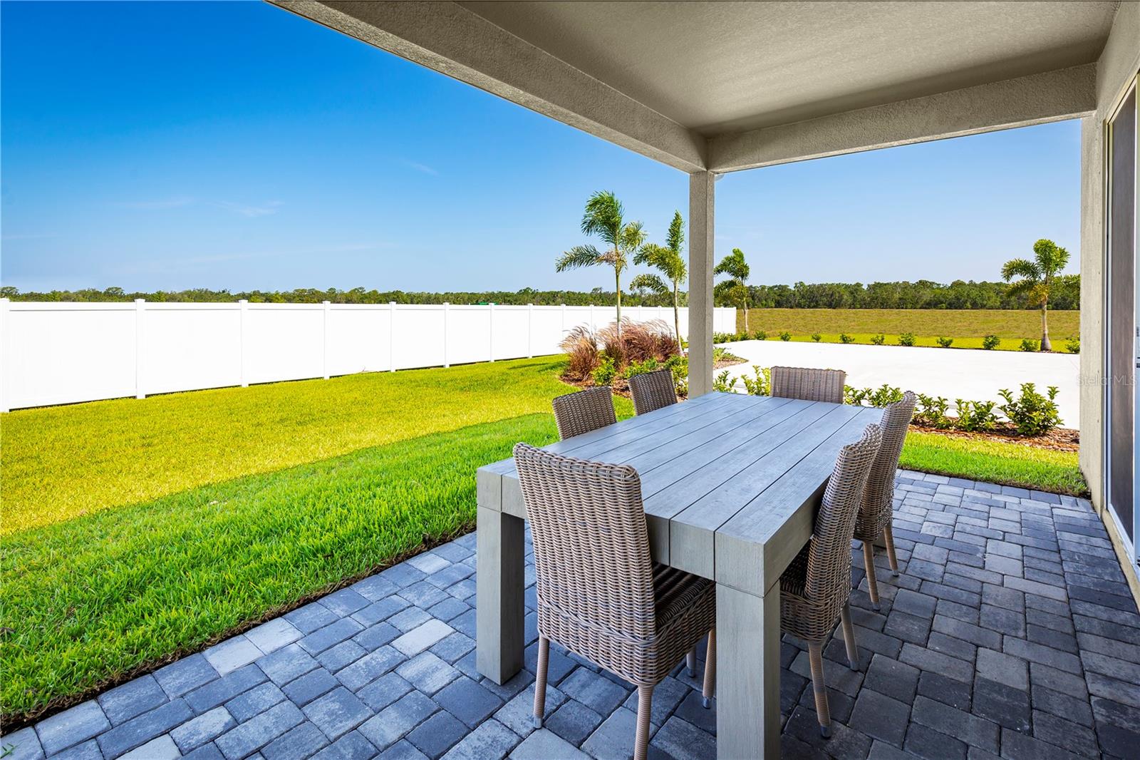 AVALON WOODS - Residential