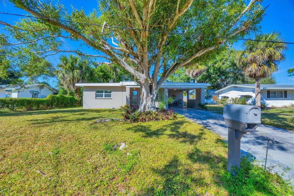 Photo of 200 Sago Lane, Nokomis, FL 34275 (MLS # D6144953)