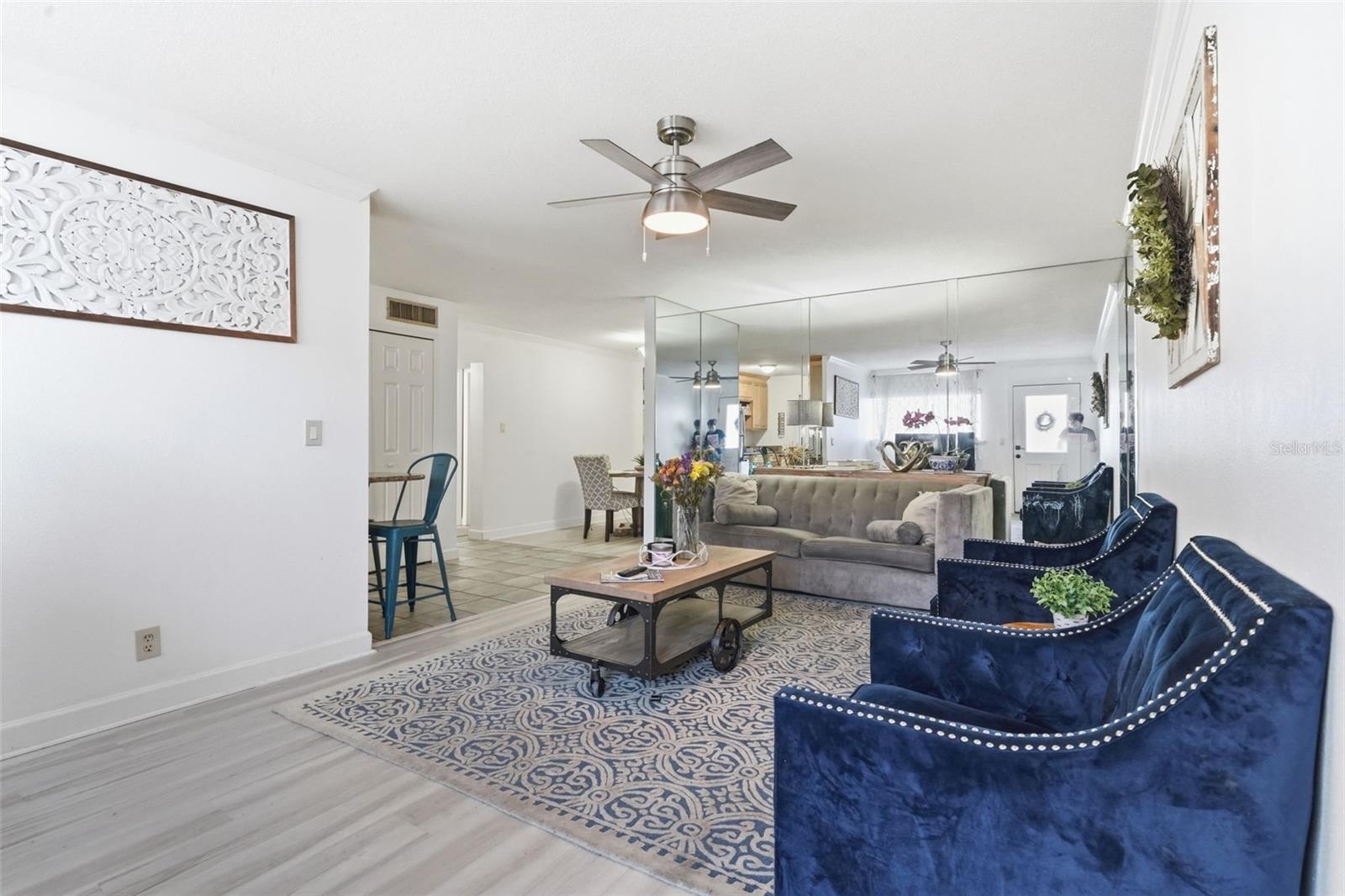 HAMPSHIRE HOUSE - Residential