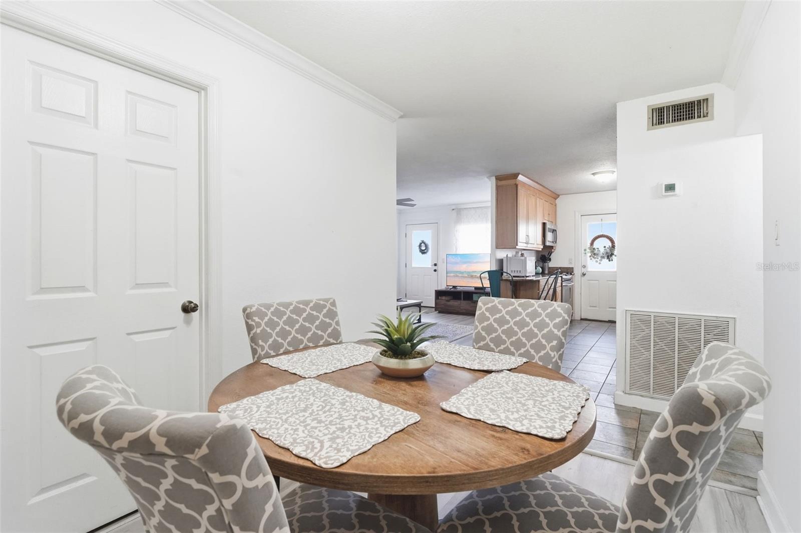 HAMPSHIRE HOUSE - Residential