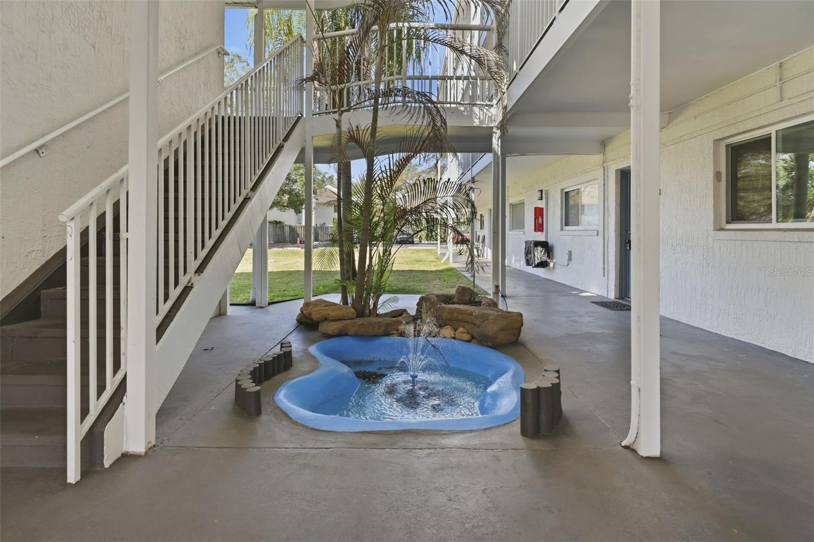 HAMPSHIRE HOUSE - Residential