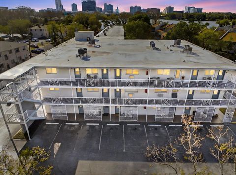 Photo of 320 Lakeview Street #123, Orlando, FL 32804 (MLS # O6385733)