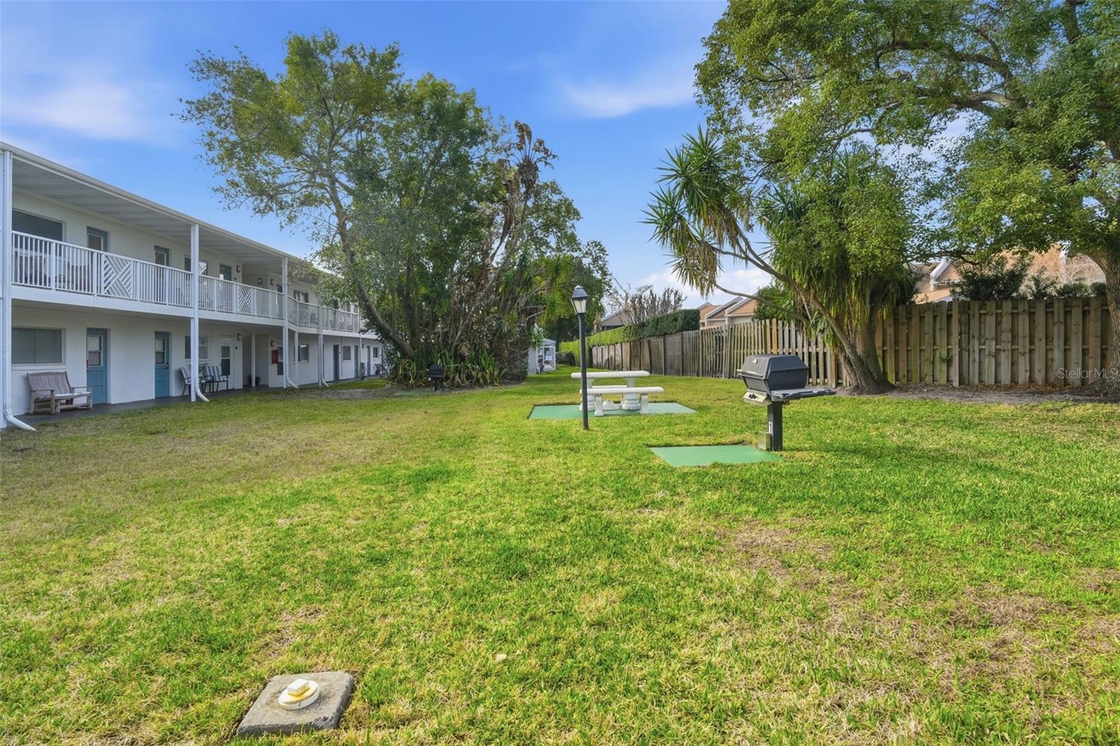 HAMPSHIRE HOUSE - Residential