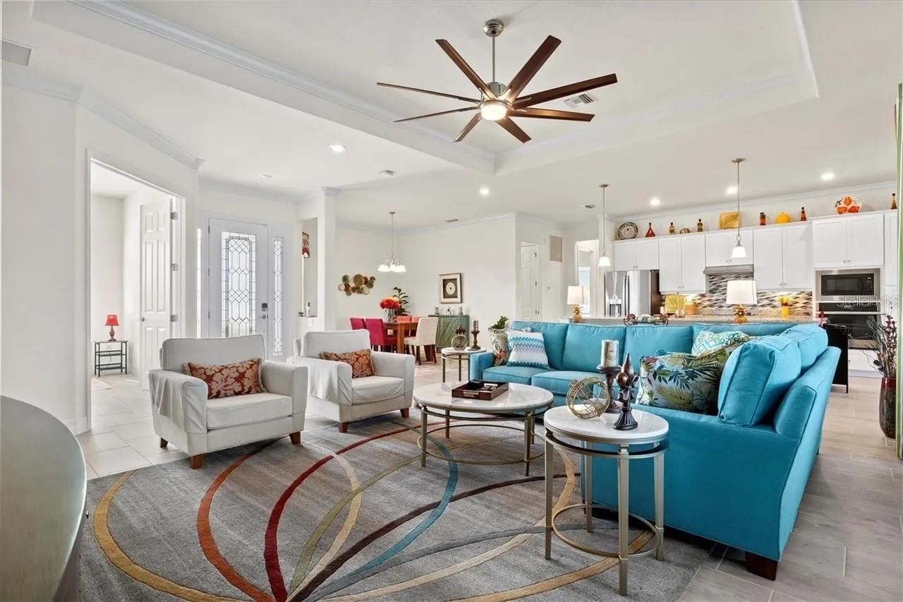 HARBOR WEST - Residential