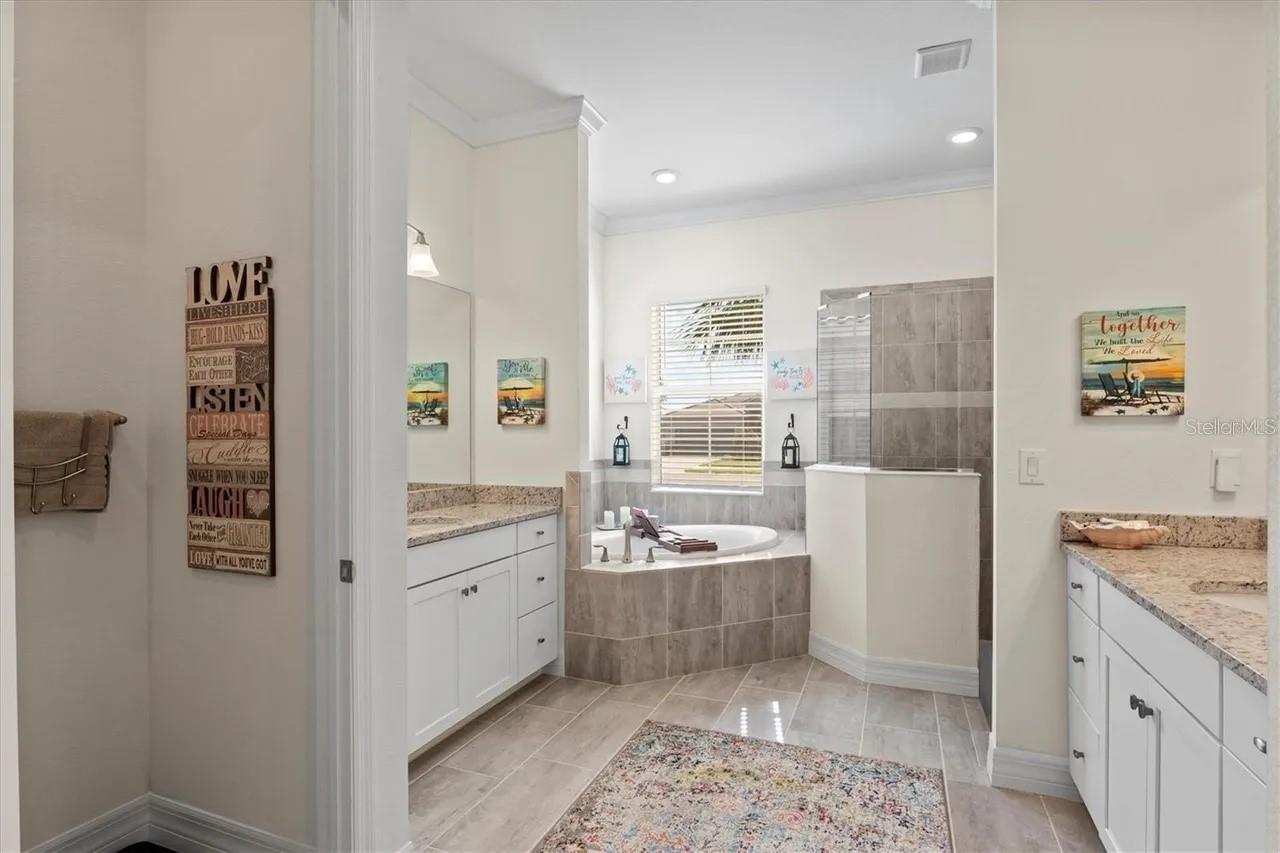 HARBOR WEST - Residential