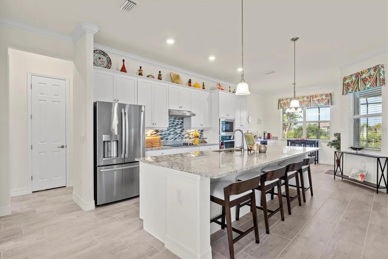 HARBOR WEST - Residential