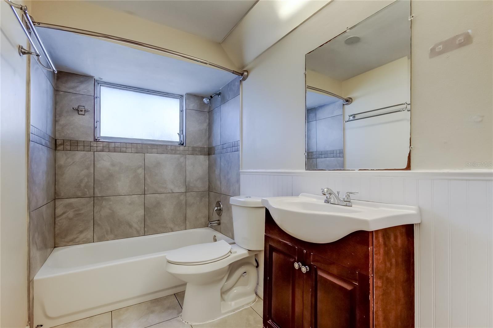 BEACON SQUARE - Residential