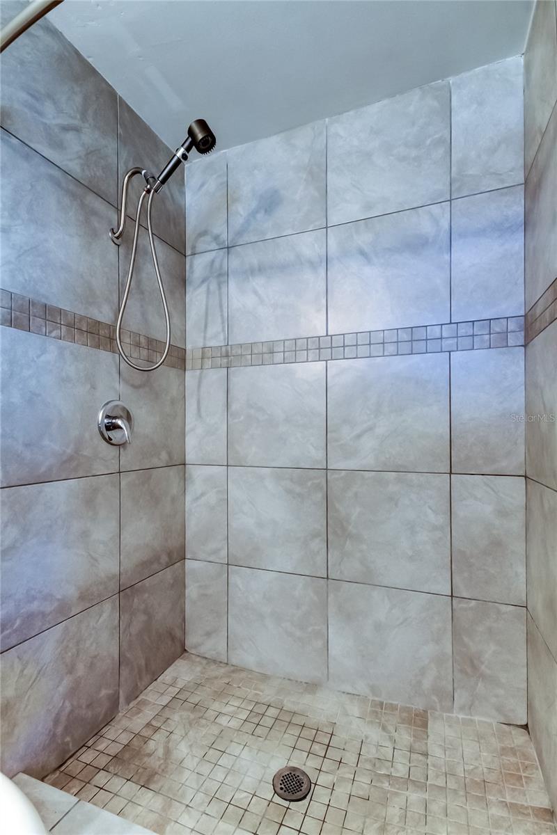 BEACON SQUARE - Residential