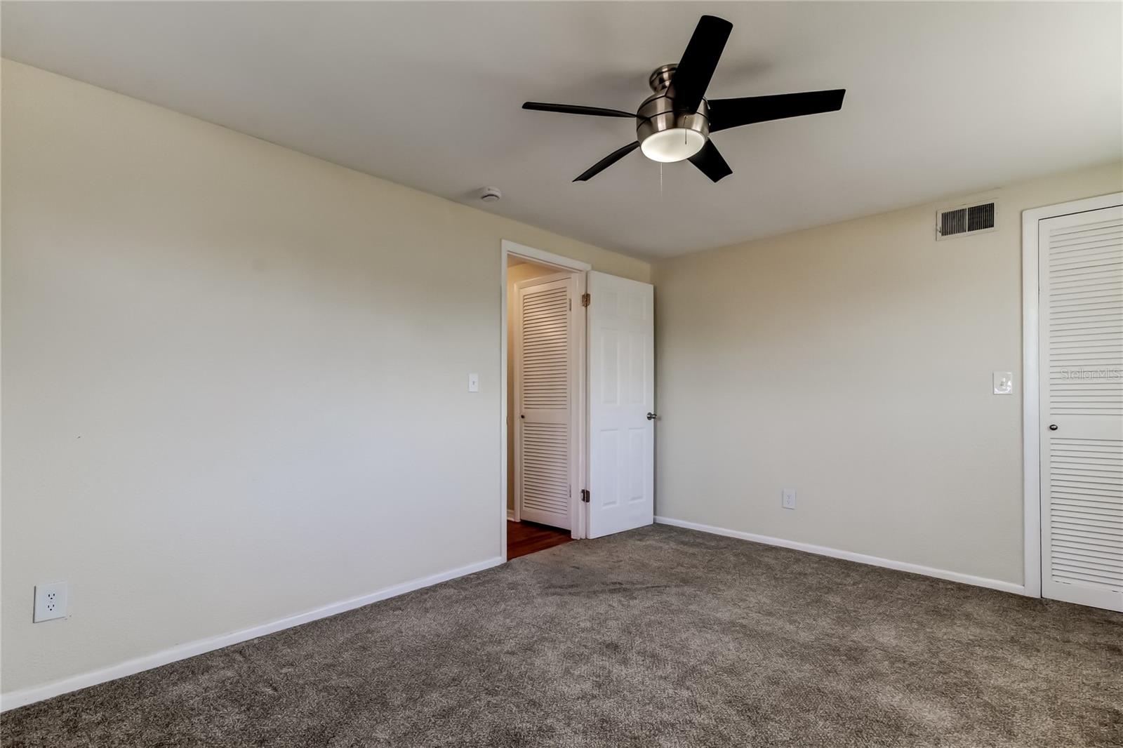 BEACON SQUARE - Residential