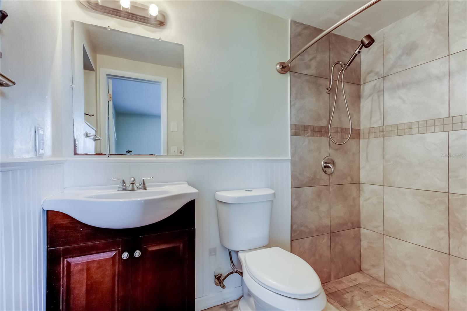 BEACON SQUARE - Residential