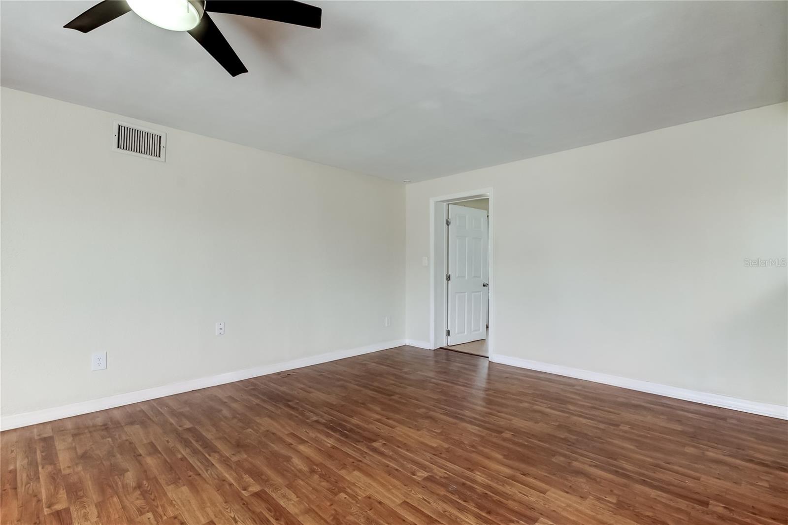 BEACON SQUARE - Residential