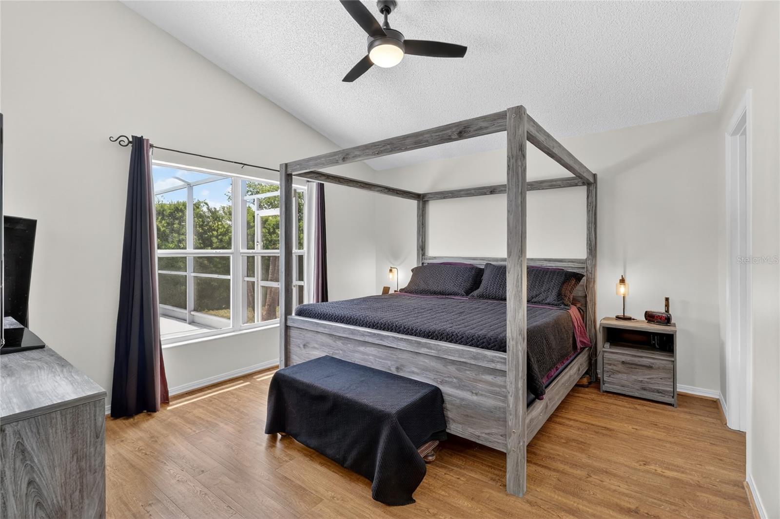 CARIBBEAN COVE - Residential