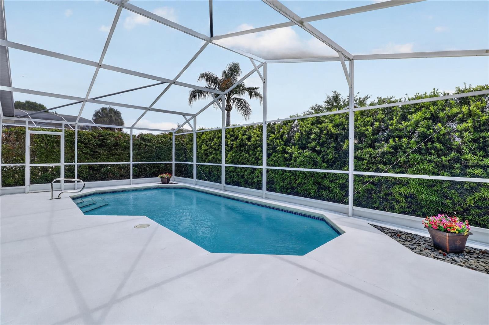 CARIBBEAN COVE - Residential