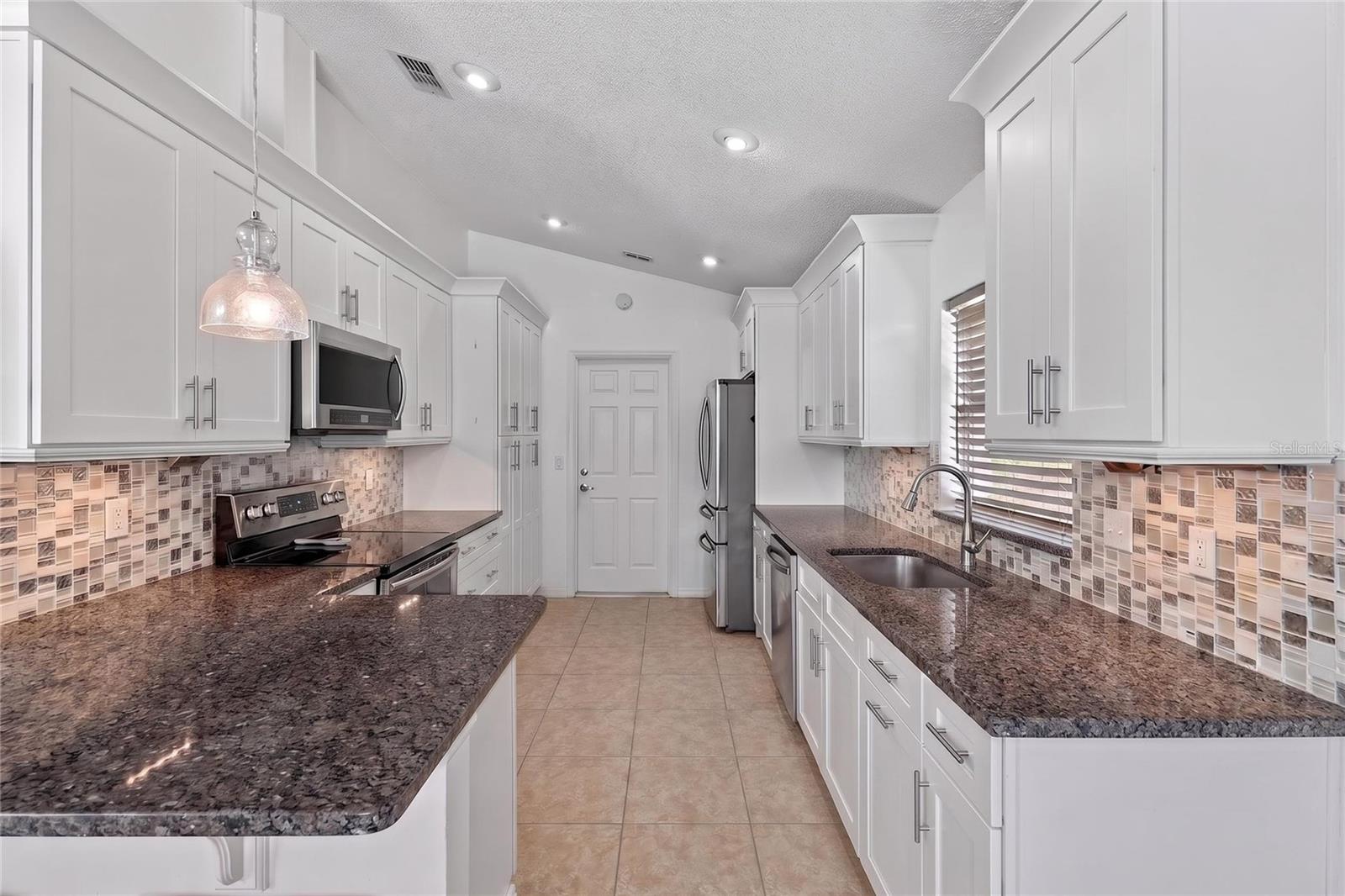 CARIBBEAN COVE - Residential