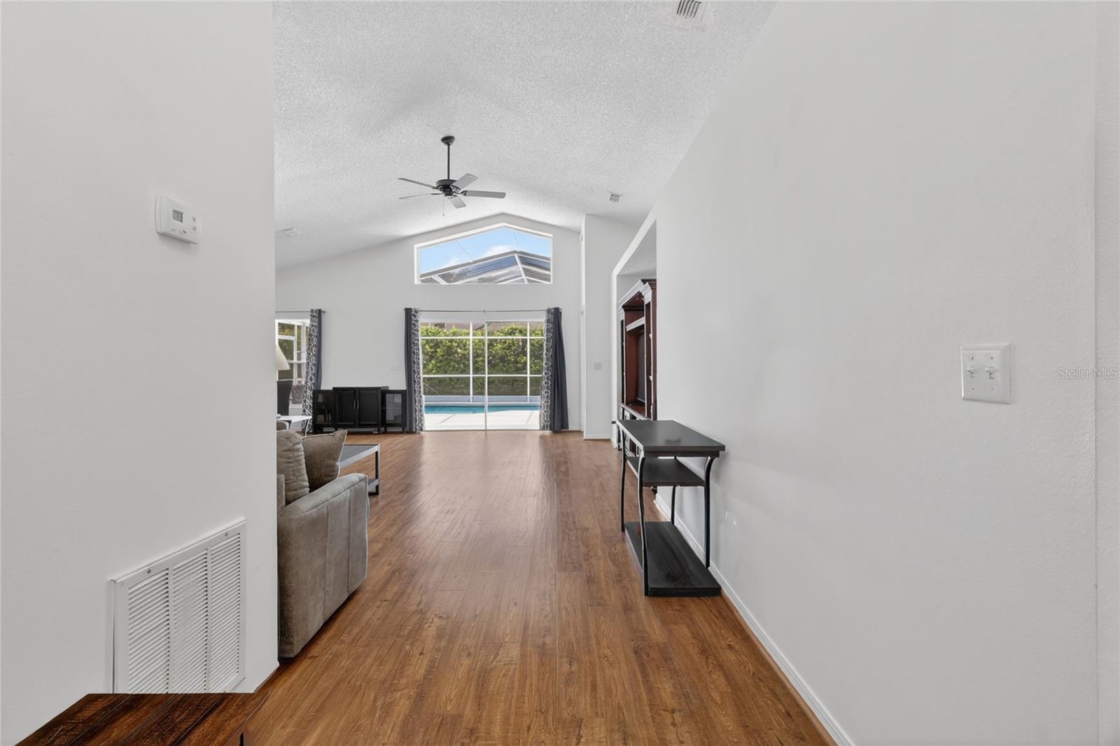 CARIBBEAN COVE - Residential