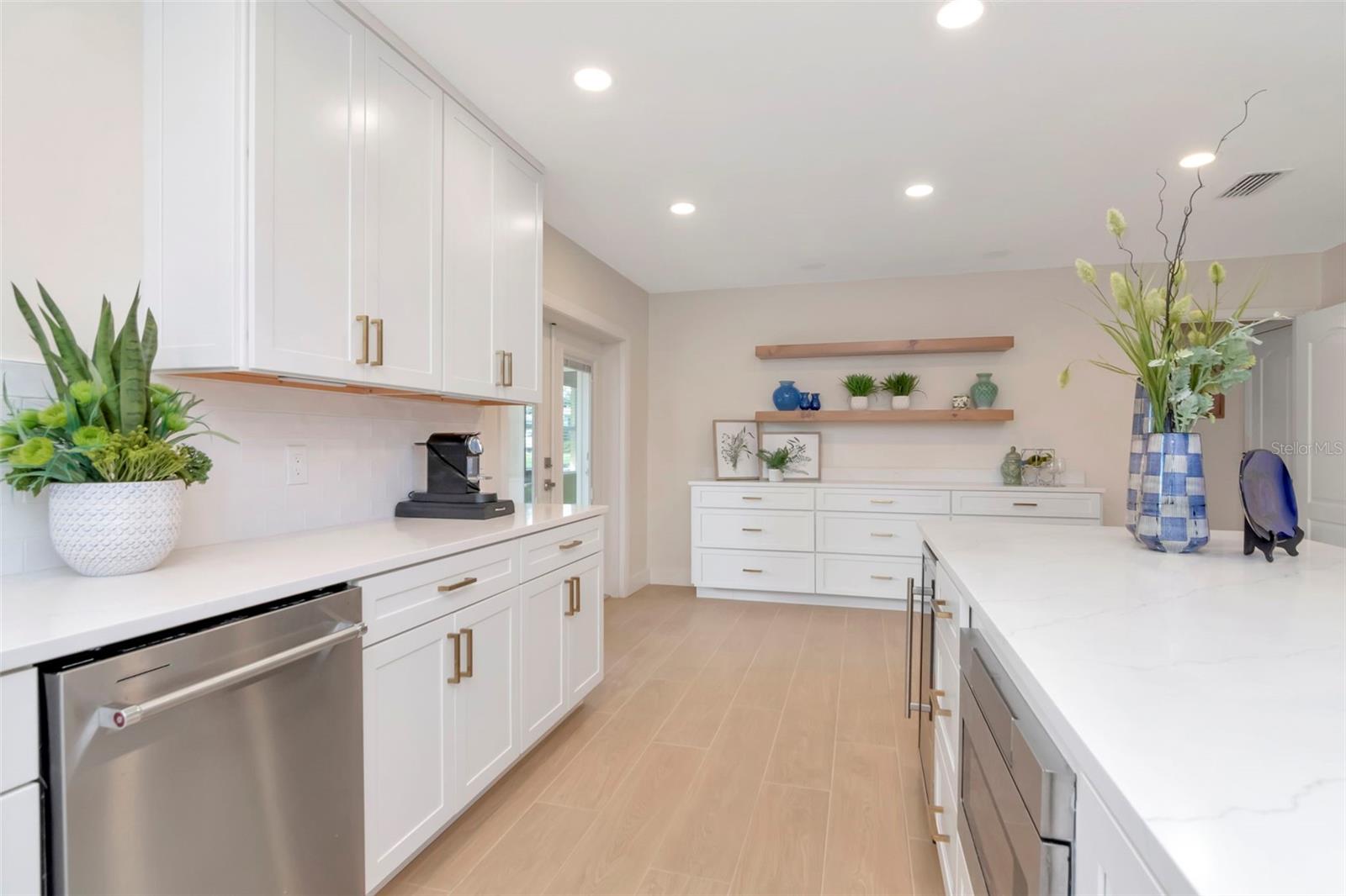 1704 W SAINT LOUIE STREET
