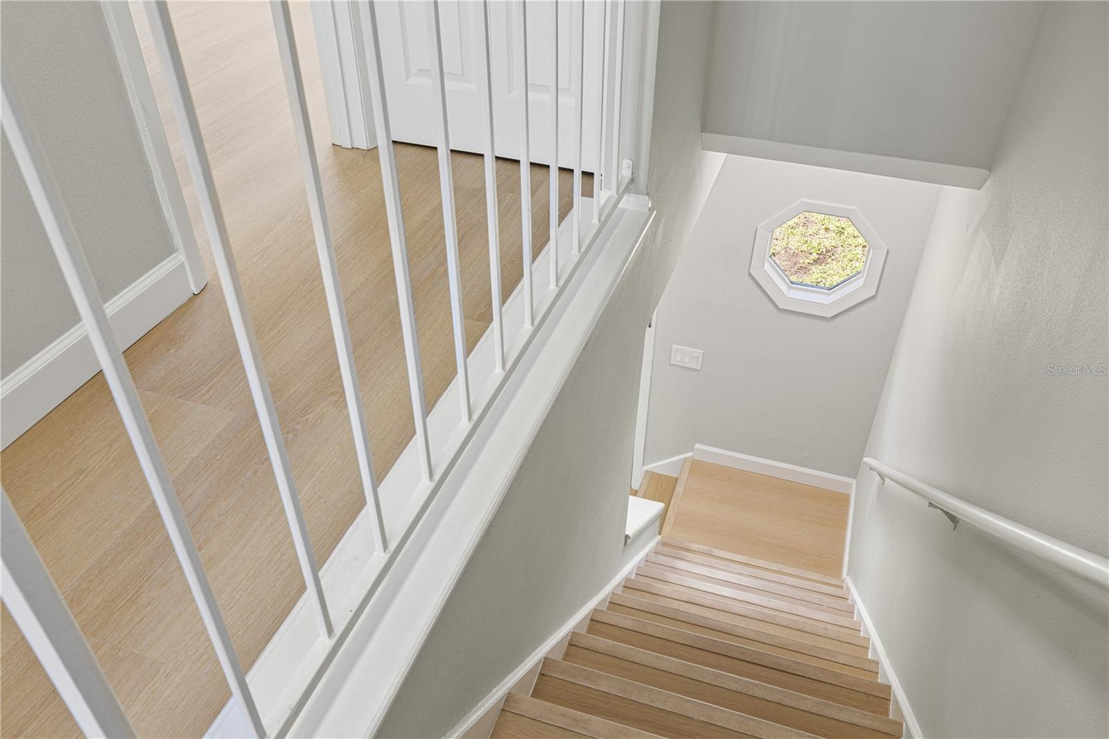 WHISPER LAKES - Residential