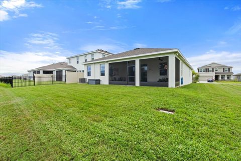 A home in PALMETTO