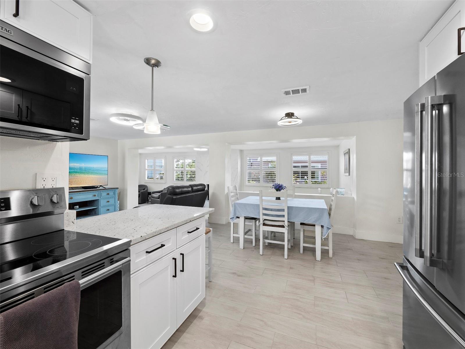 LONGBOAT KEY - Residential