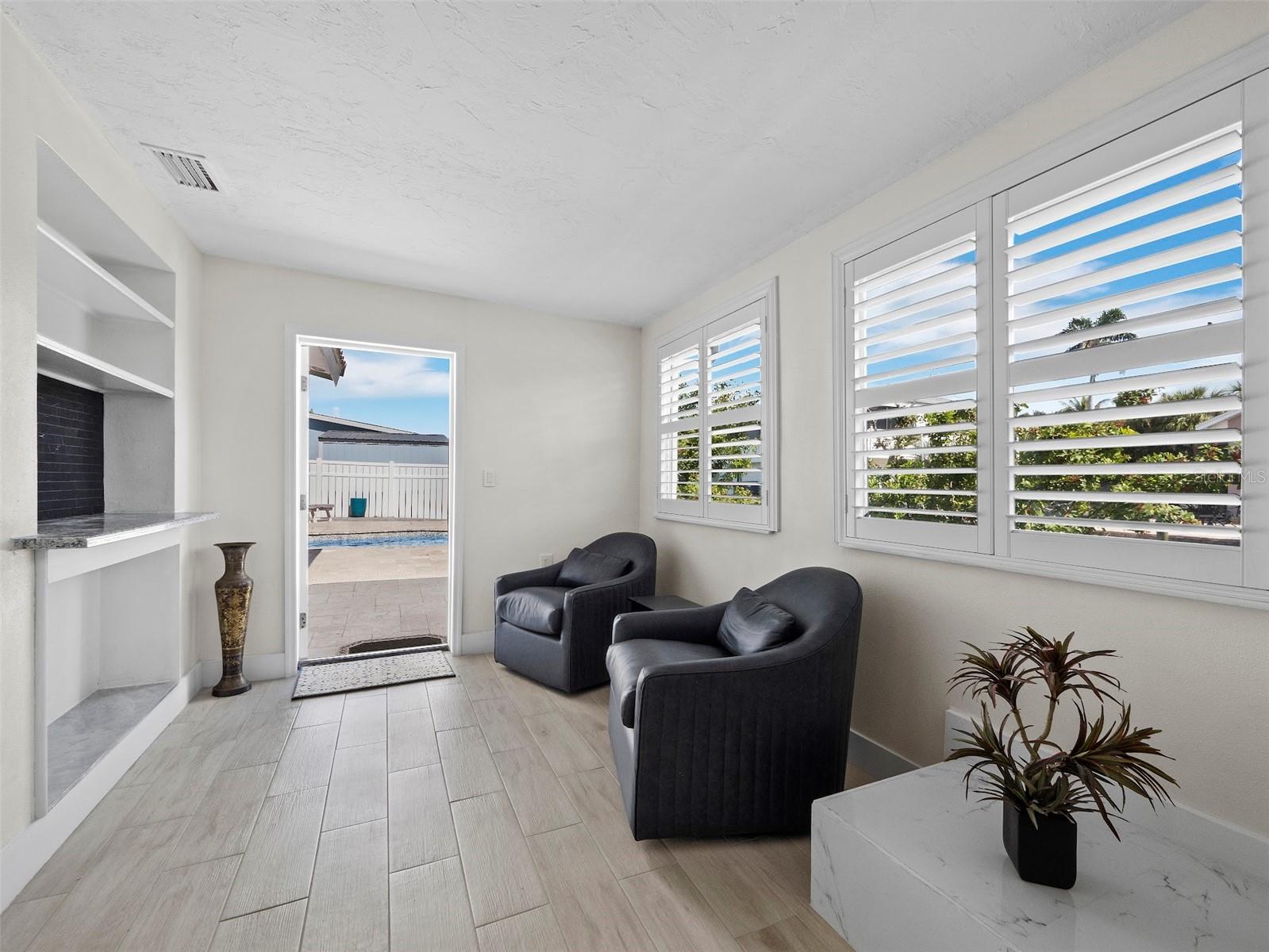 LONGBOAT KEY - Residential