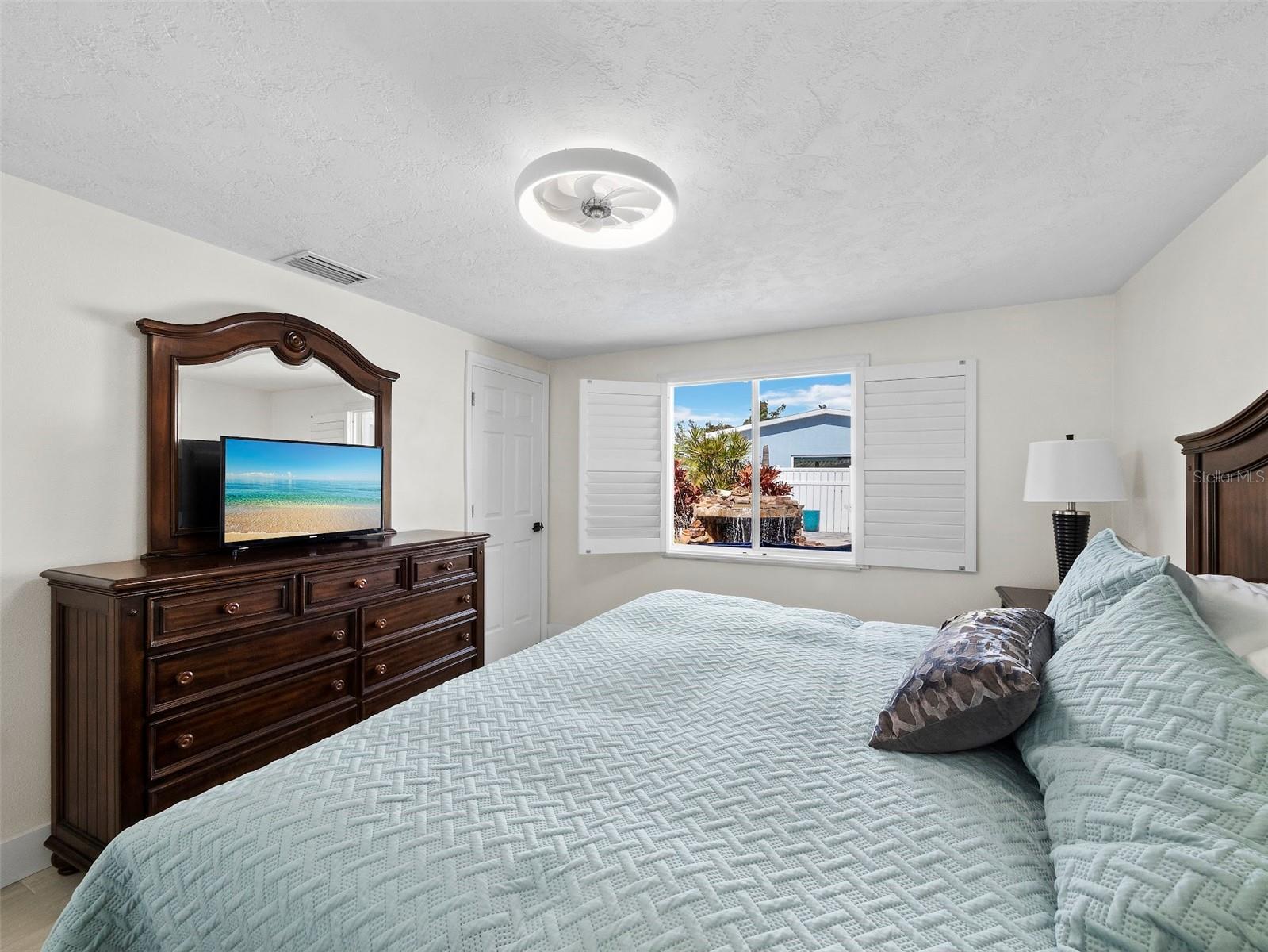 LONGBOAT KEY - Residential
