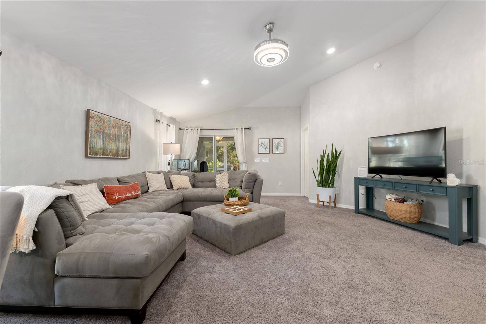 KINGSLAND COUNTRY ESTATE - Residential