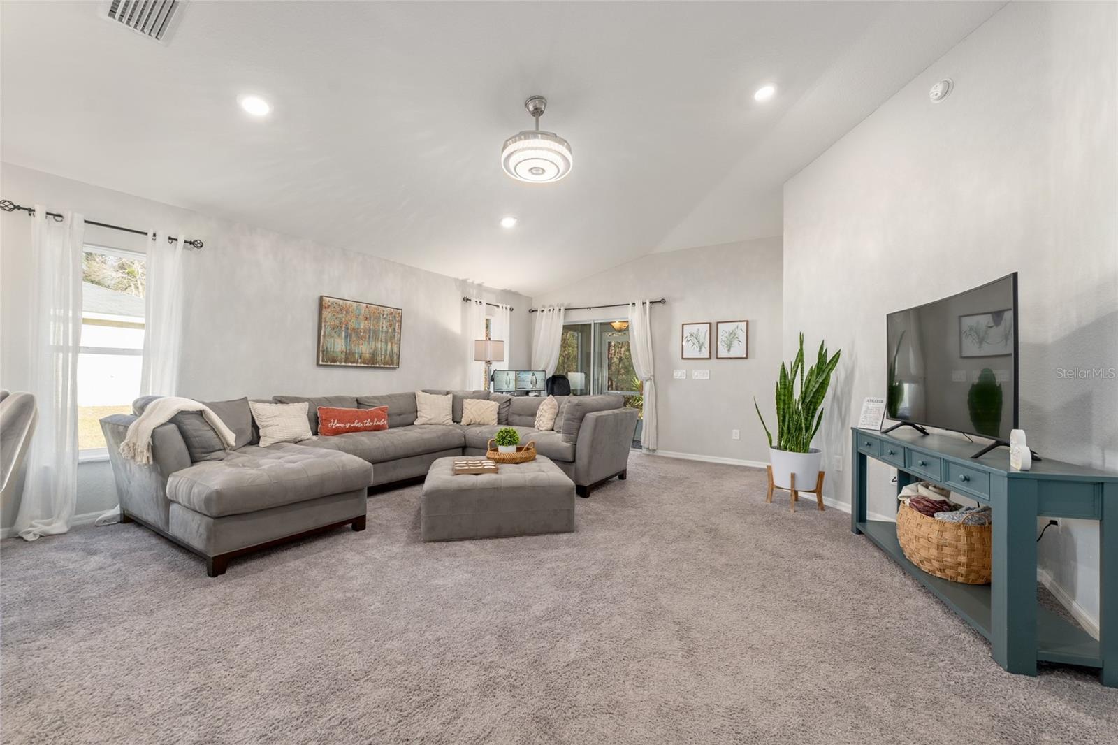 KINGSLAND COUNTRY ESTATE - Residential