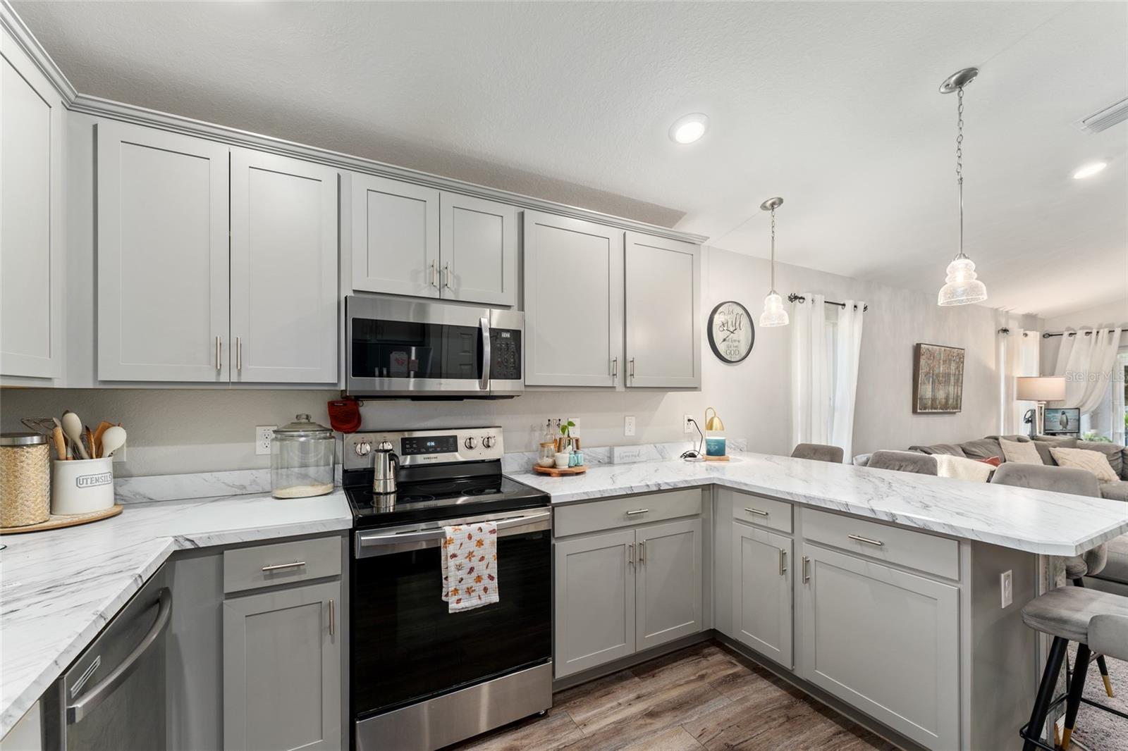 KINGSLAND COUNTRY ESTATE - Residential