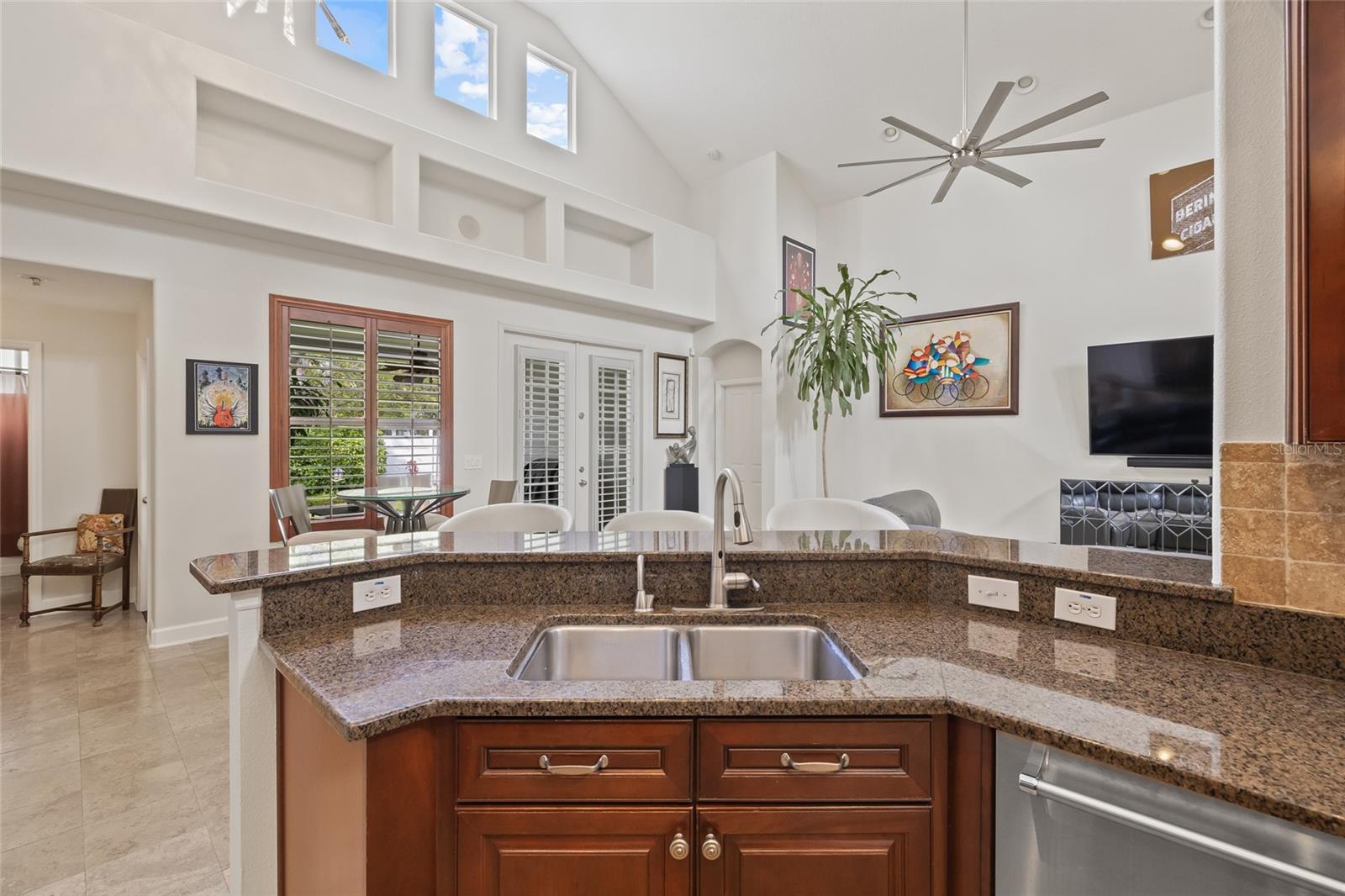 3709 W HORATIO STREET