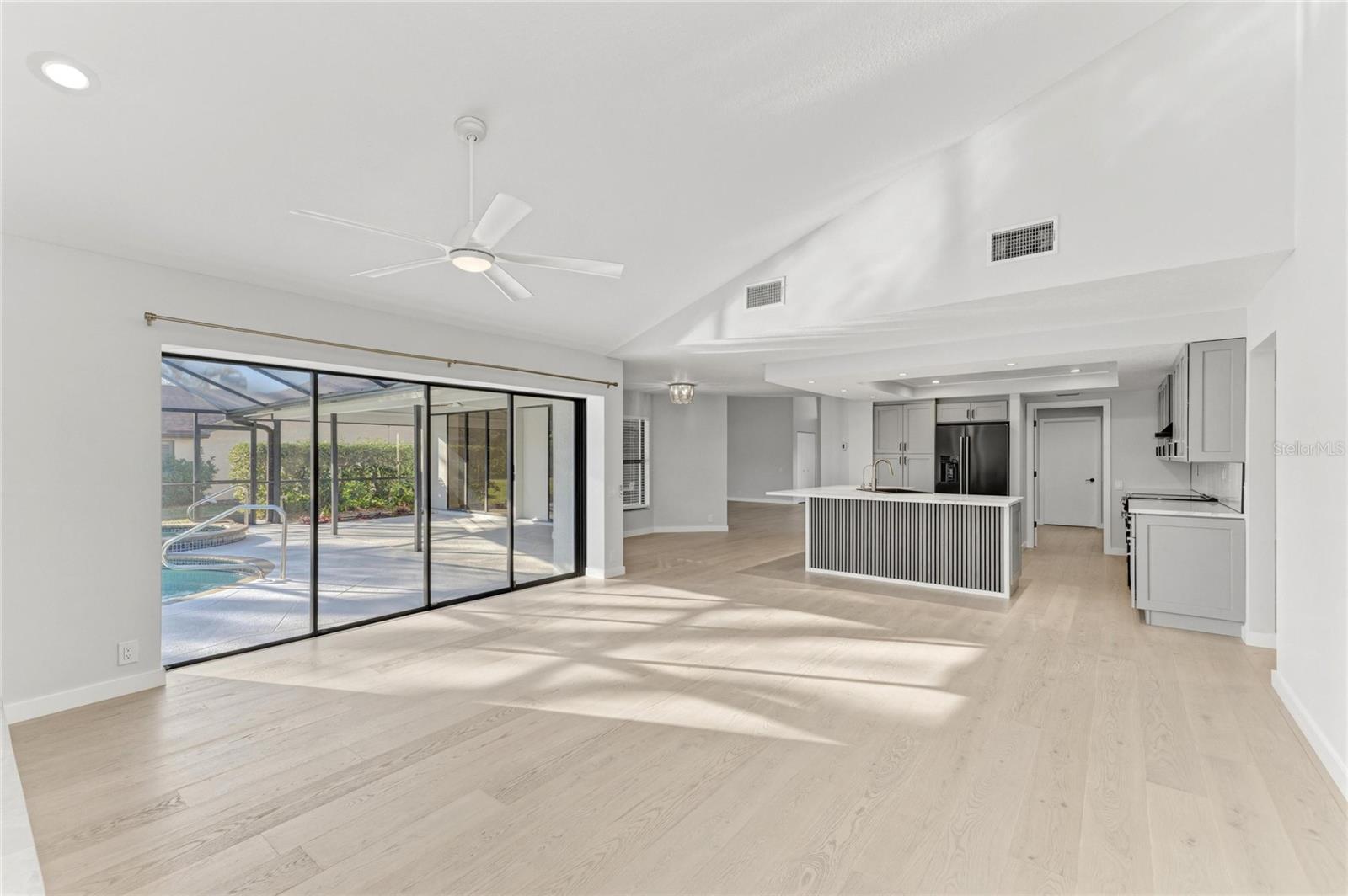 CENTER GATE ESTATES PH 01B - Residential