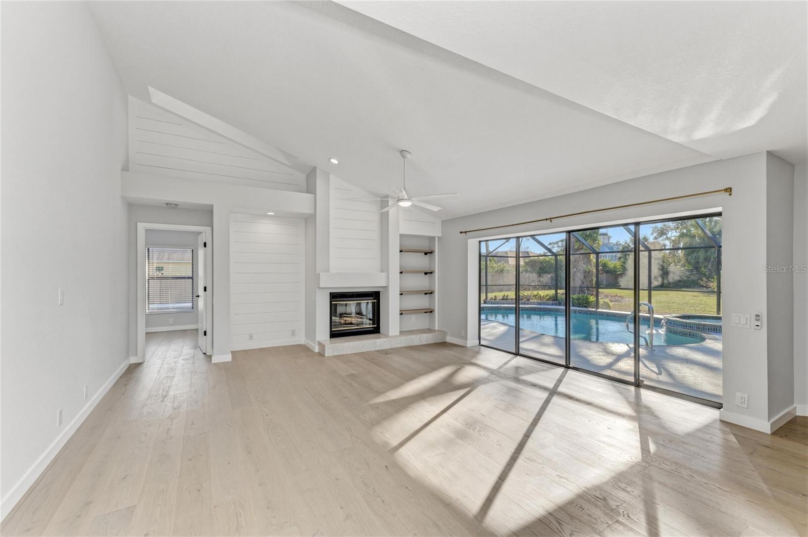 CENTER GATE ESTATES PH 01B - Residential