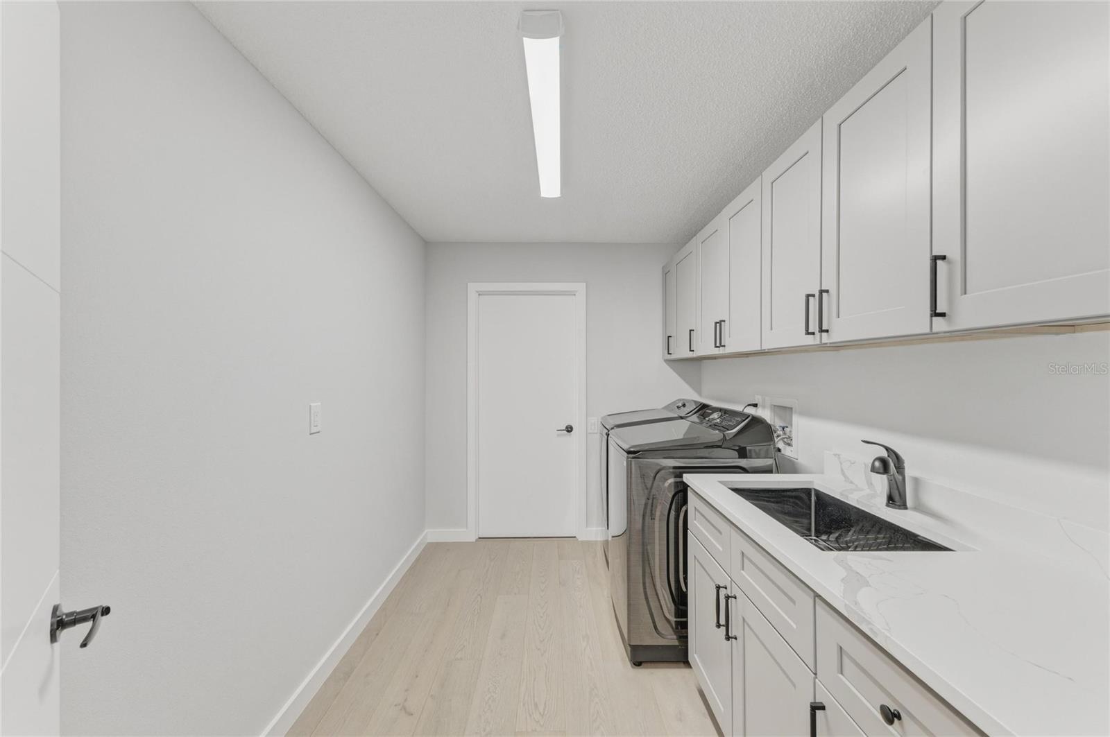 CENTER GATE ESTATES PH 01B - Residential