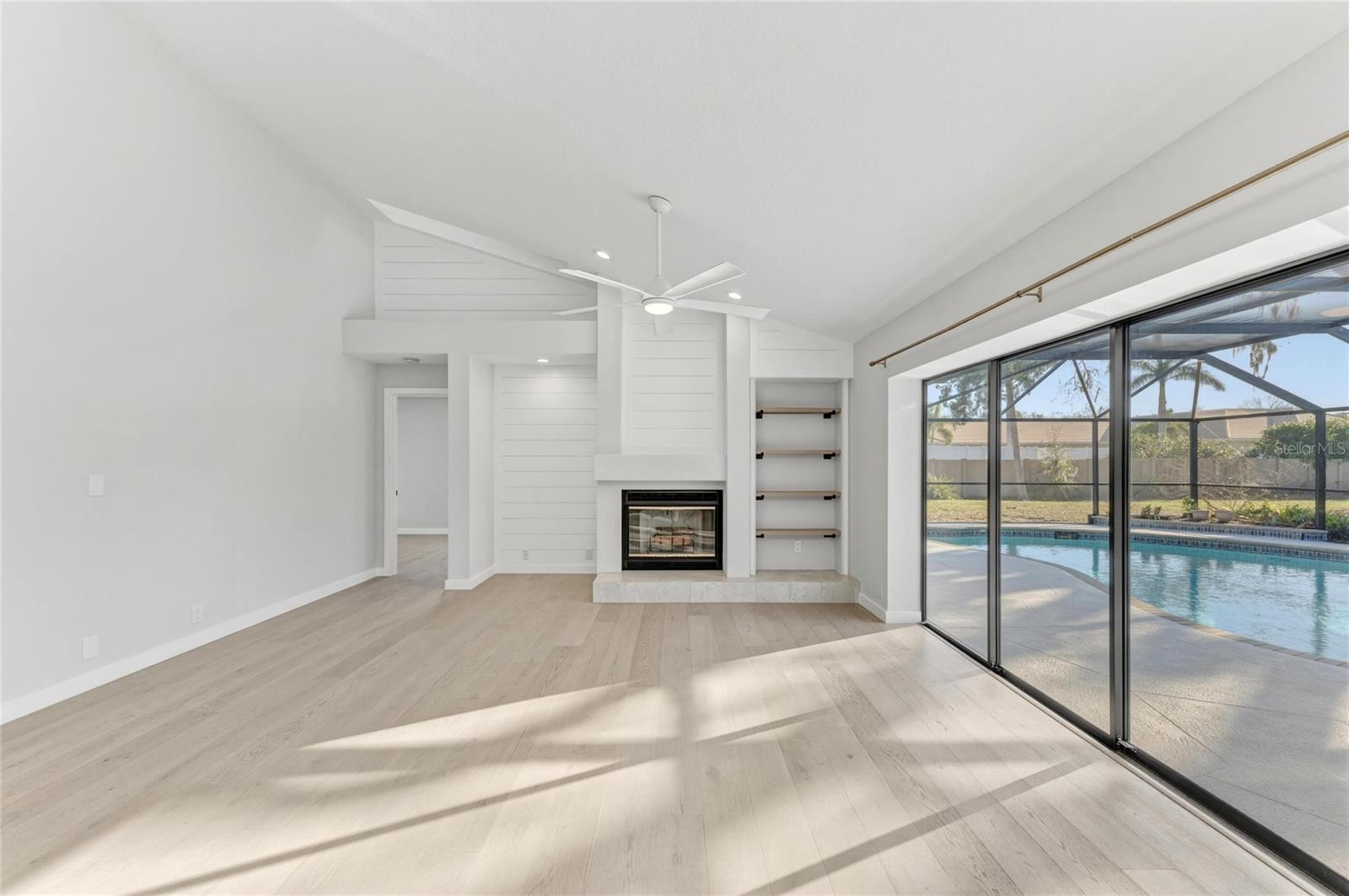 CENTER GATE ESTATES PH 01B - Residential