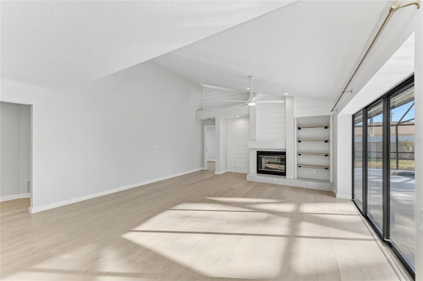 CENTER GATE ESTATES PH 01B - Residential