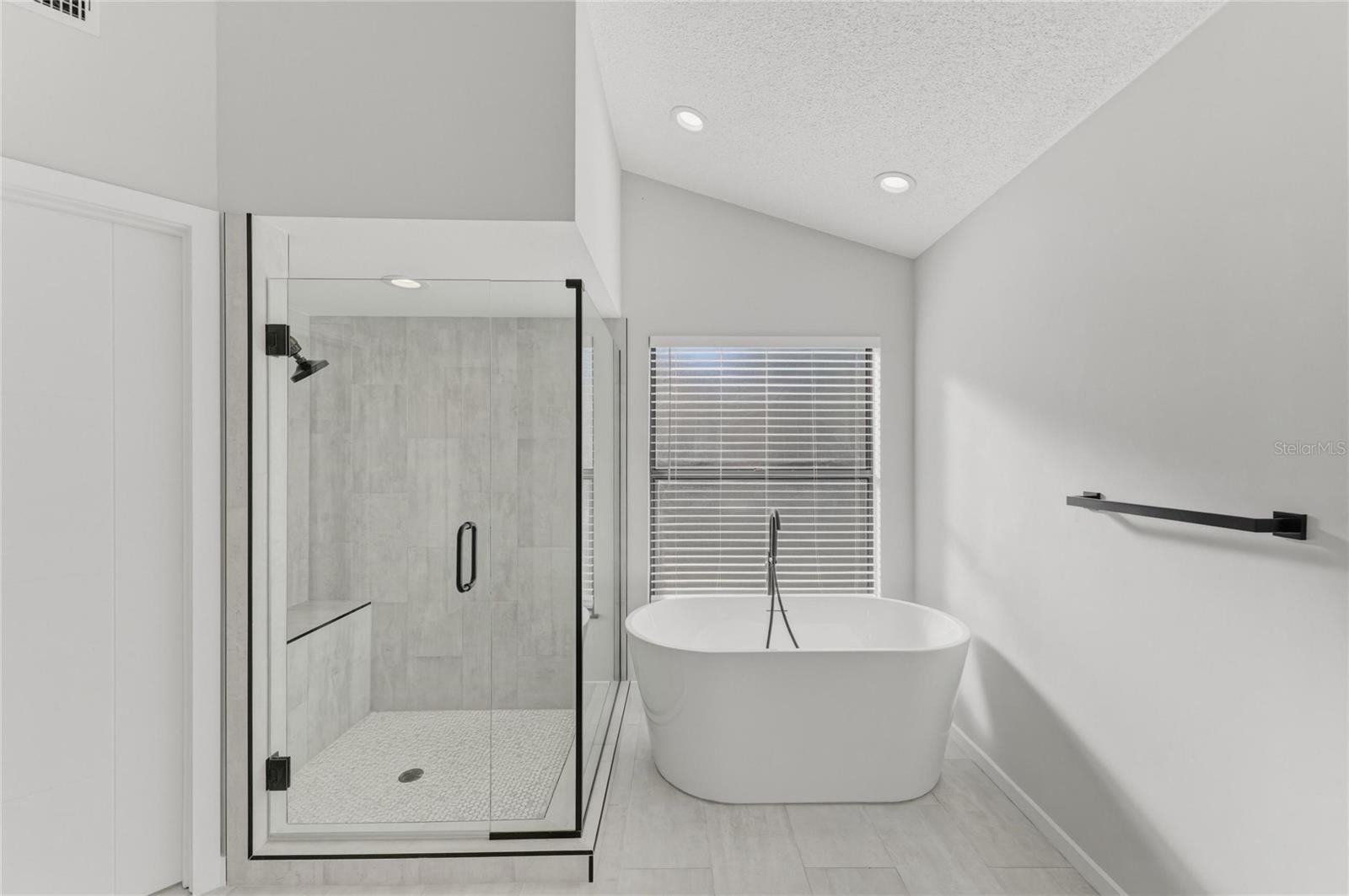 CENTER GATE ESTATES PH 01B - Residential