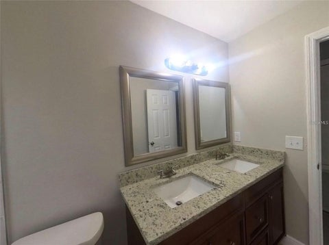Tiny photo for 210 N Lone Oak Drive #1, Leesburg, FL 34748 (MLS # S5158722)
