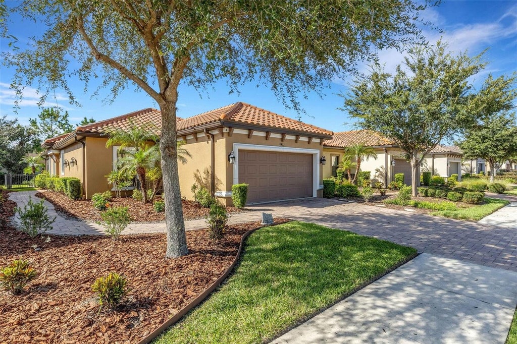 Photo of 8413 Alberata Vista Drive, Tampa, FL 33647 (MLS # O6445958)