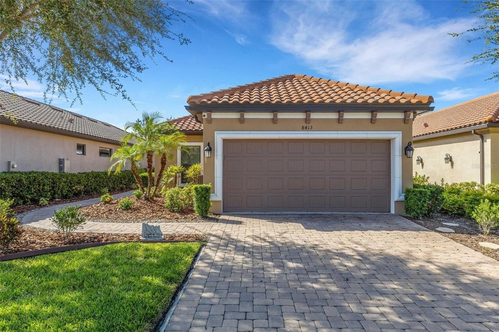 Photo of 8413 Alberata Vista Drive, Tampa, FL 33647 (MLS # O6445958)