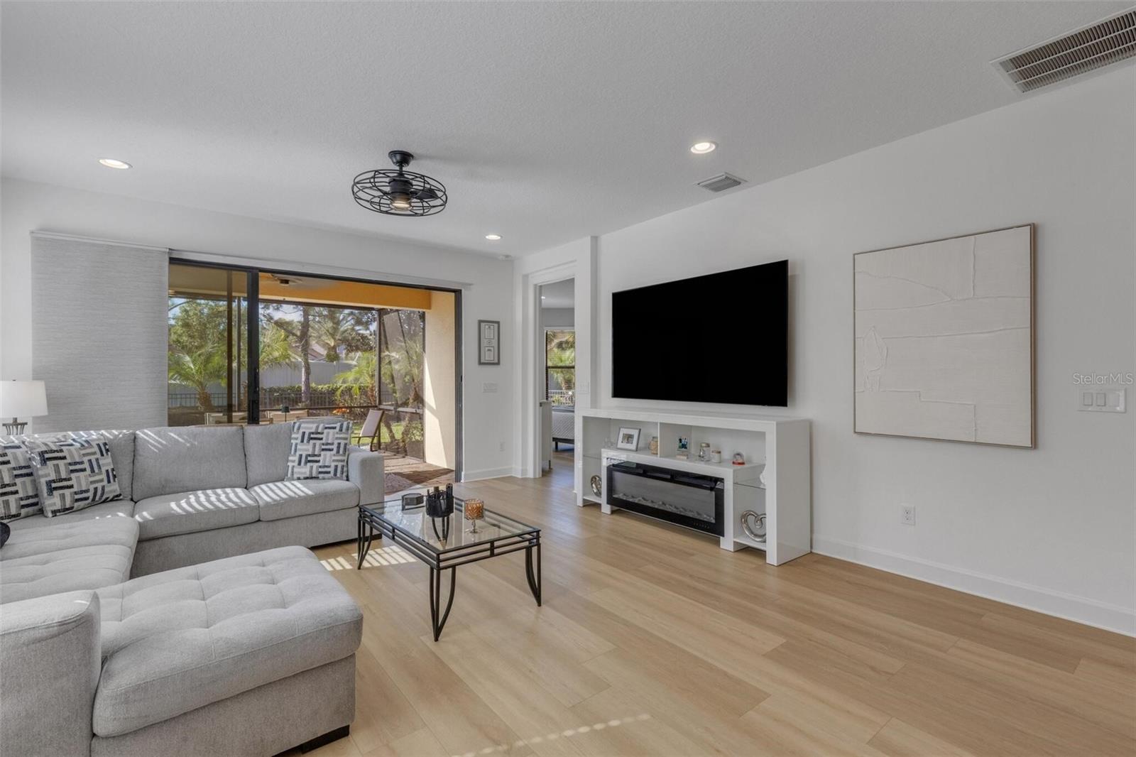 8413 ALBERATA VISTA DRIVE