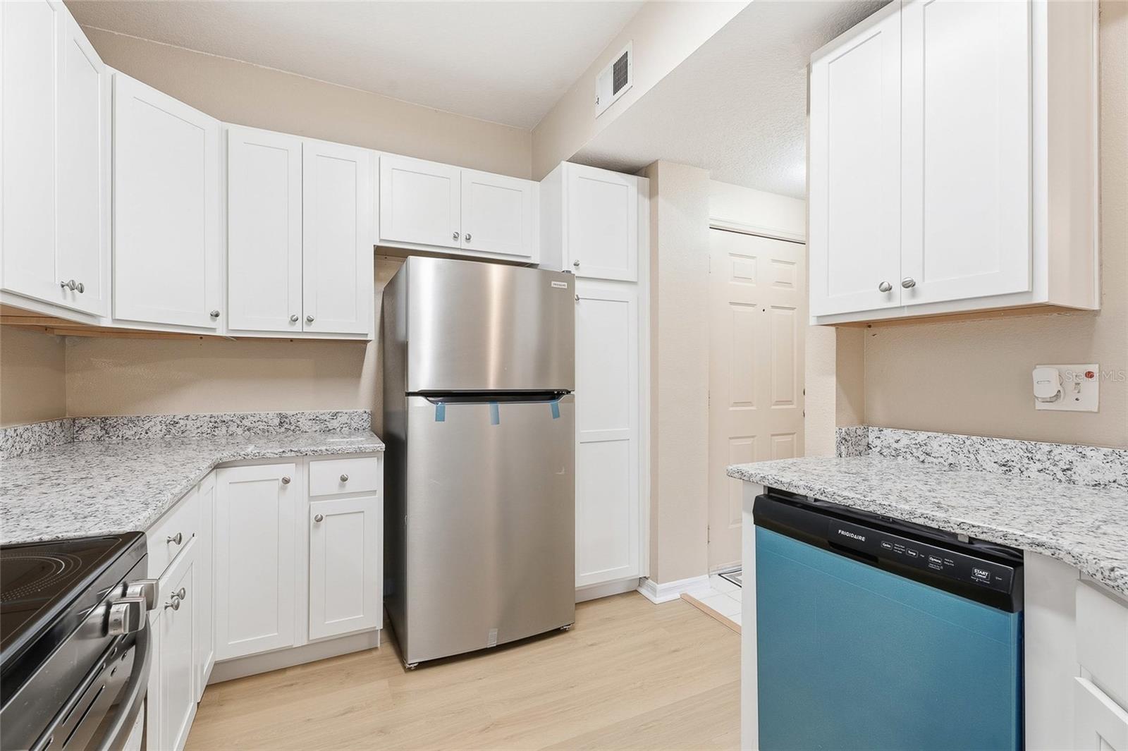 5512 METROWEST BOULEVARD 201