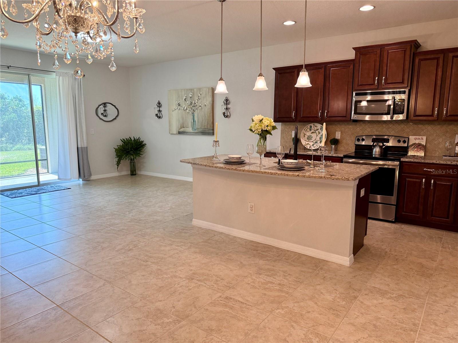 AVELAR CREEK NORTH - Residential Lease