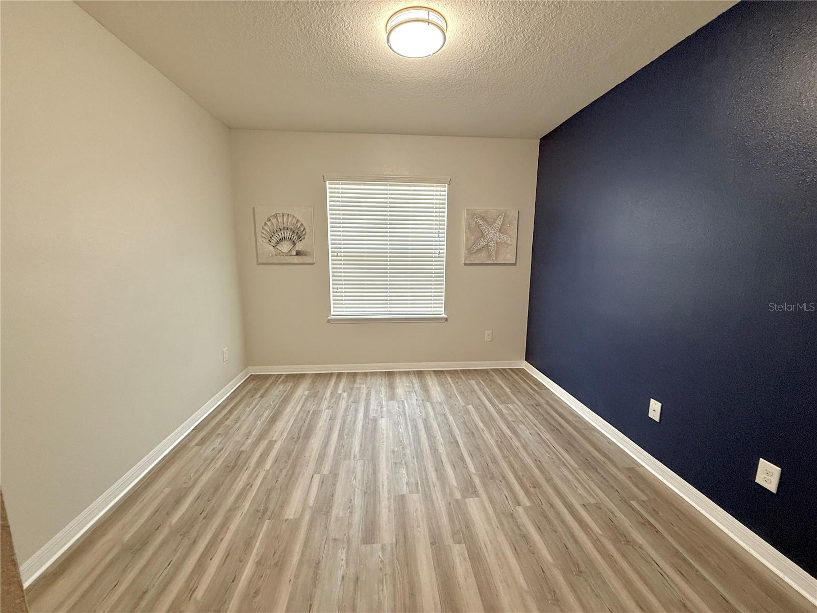 AVELAR CREEK NORTH - Residential Lease