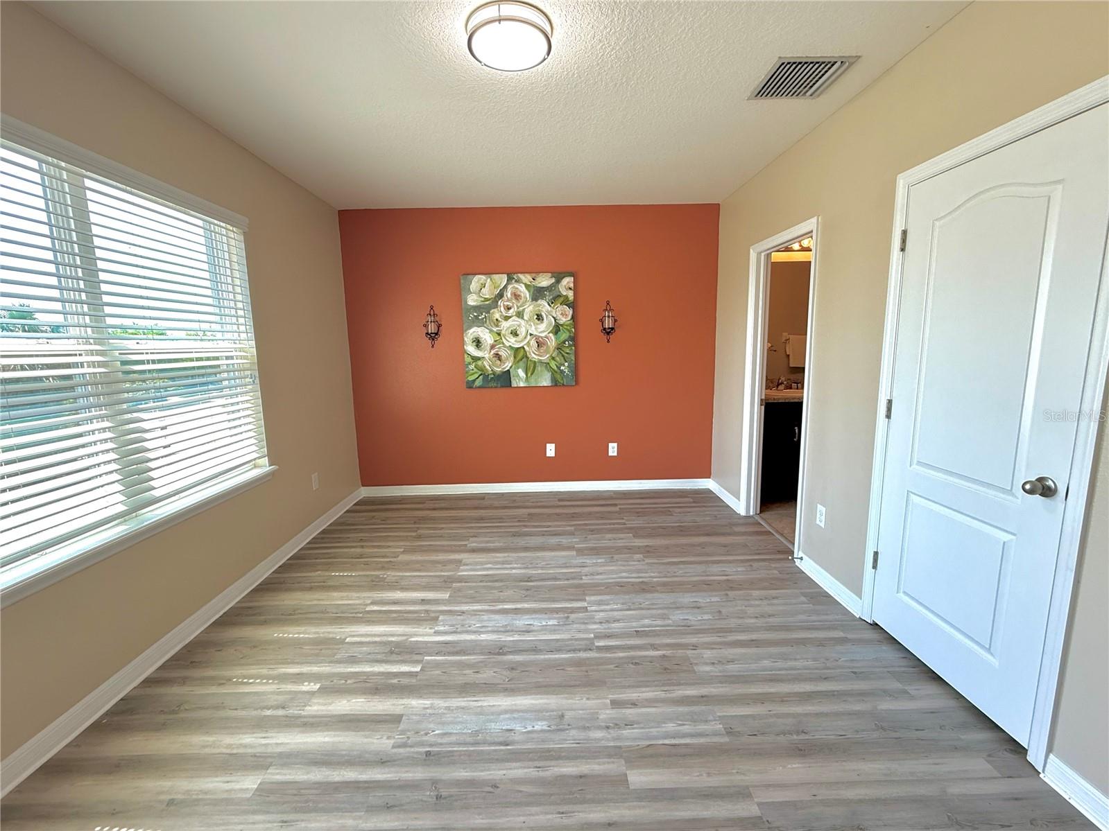 AVELAR CREEK NORTH - Residential Lease