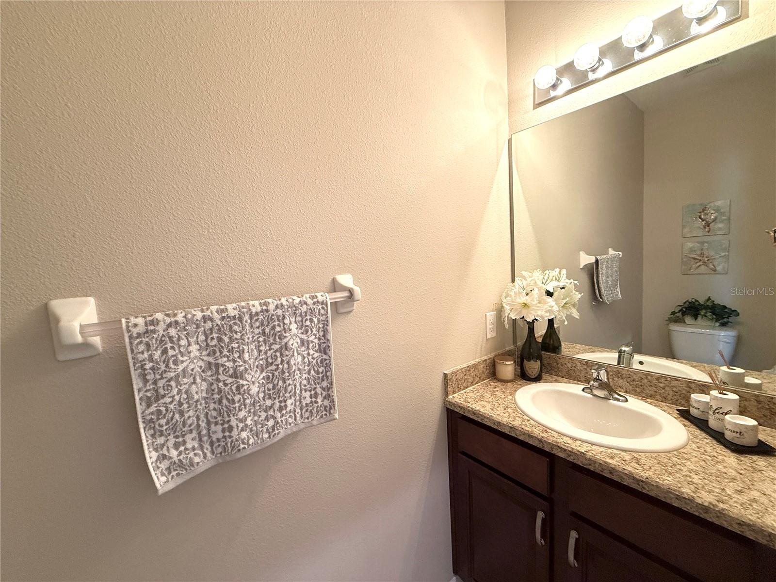 AVELAR CREEK NORTH - Residential Lease