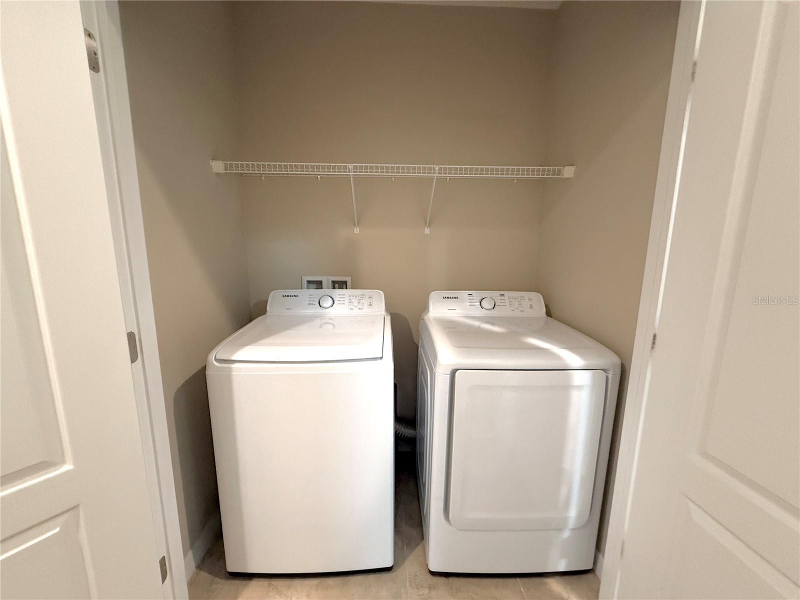 AVELAR CREEK NORTH - Residential Lease